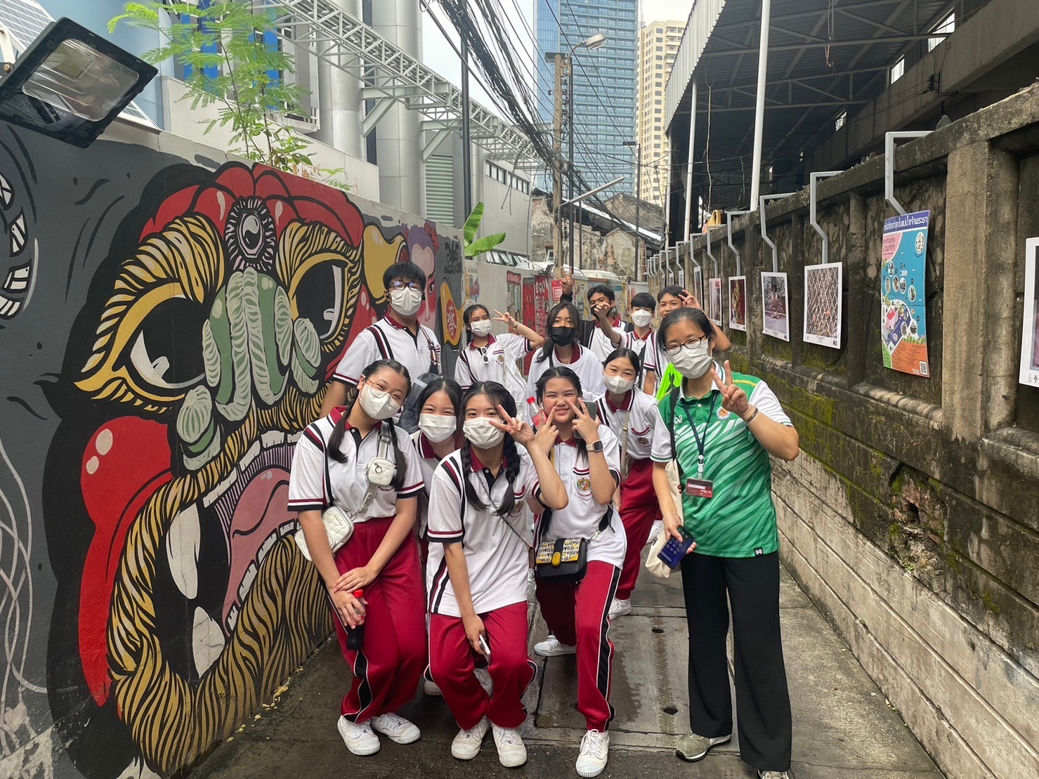 LINE_ALBUM_C-COM_221207_15