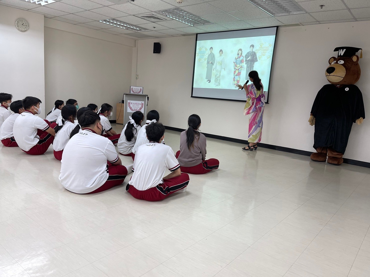 LINE_ALBUM_J-COM_221209_54