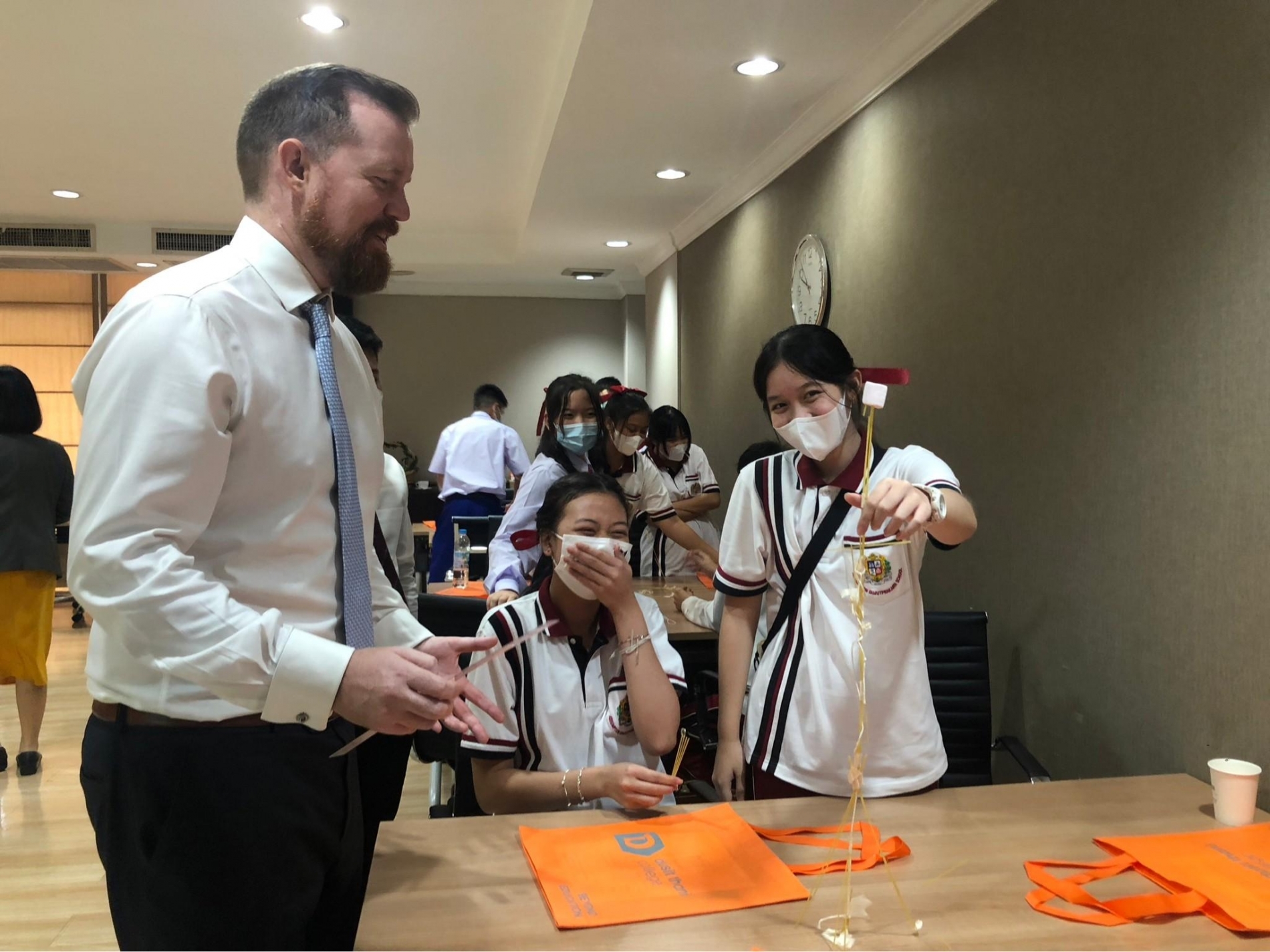 LINE_ALBUM_230606_37