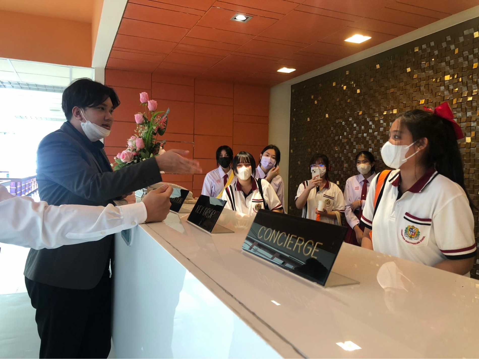LINE_ALBUM_230606_42