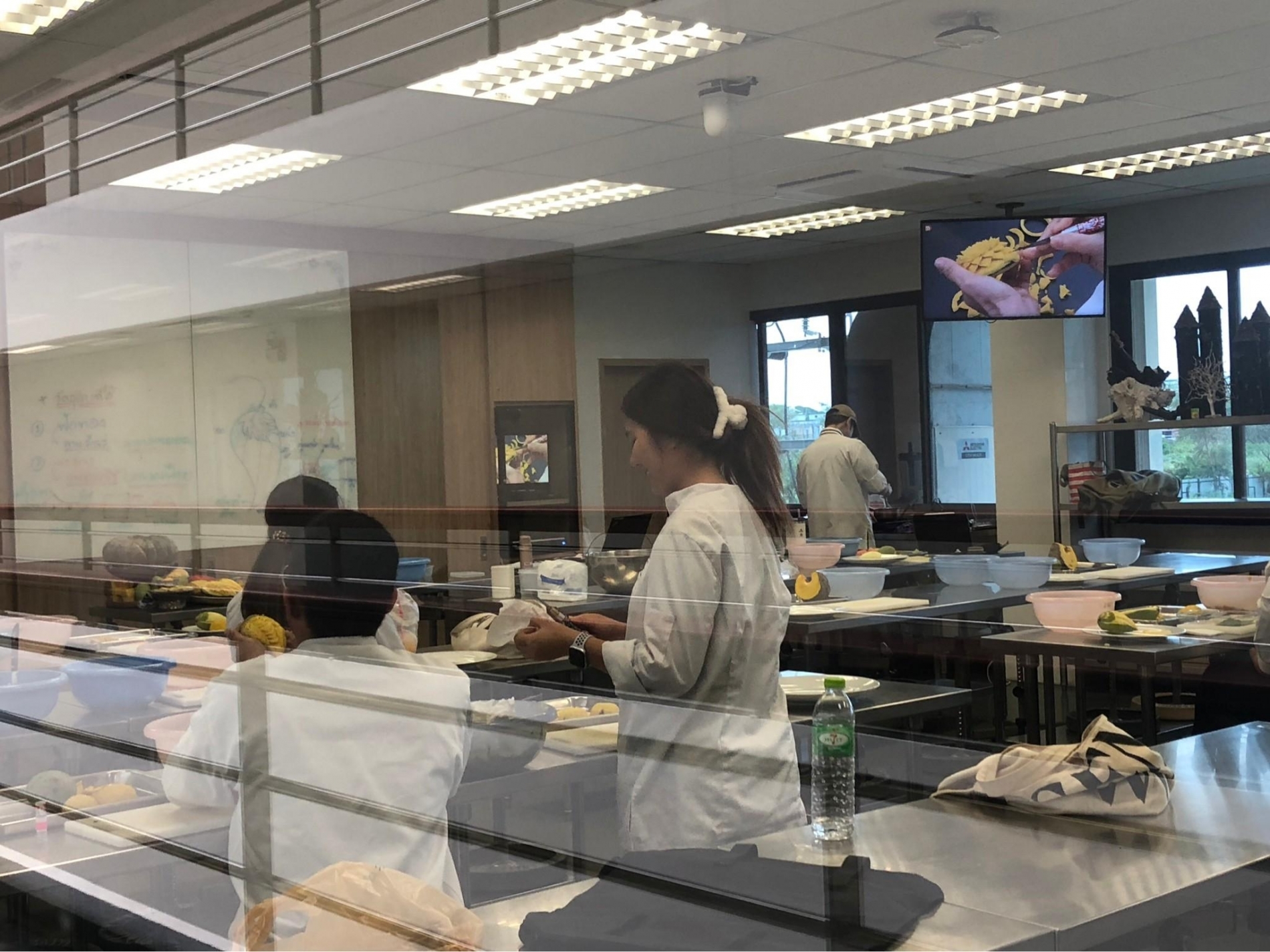 LINE_ALBUM_230606_47