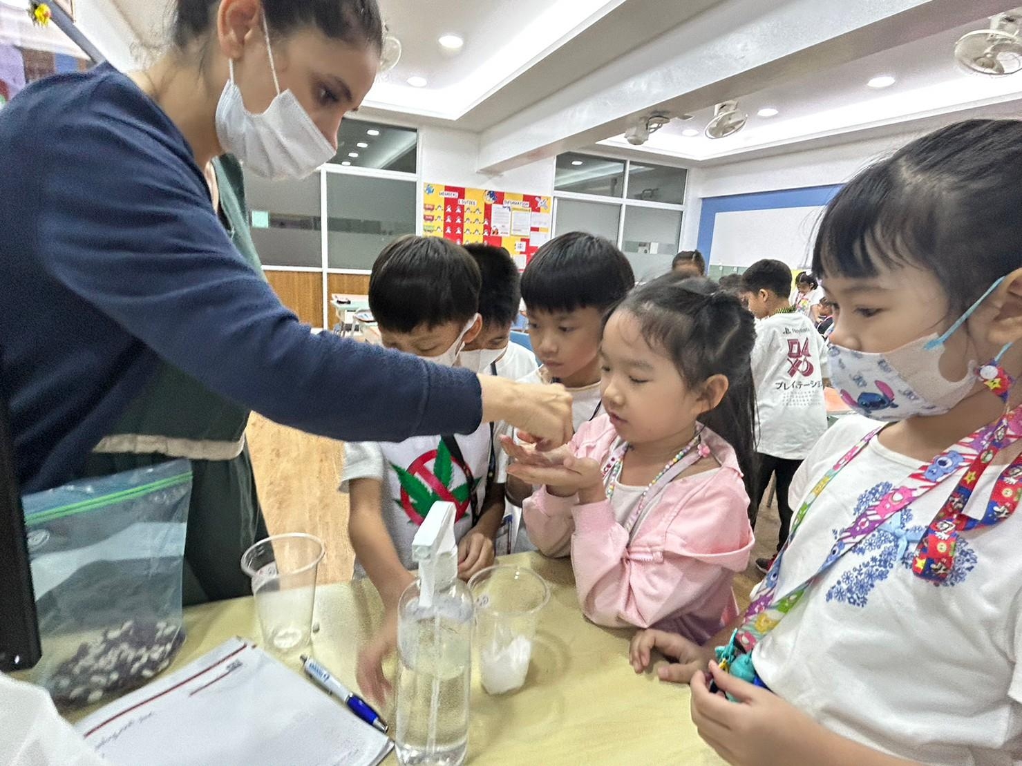 LINE_ALBUM_230712_54