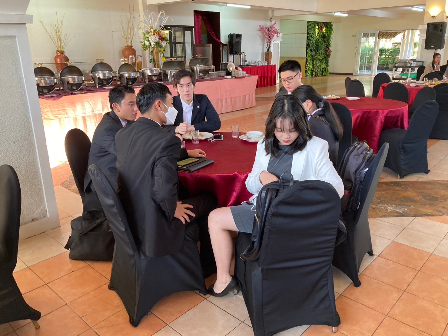 LINE_ALBUM_230606_53