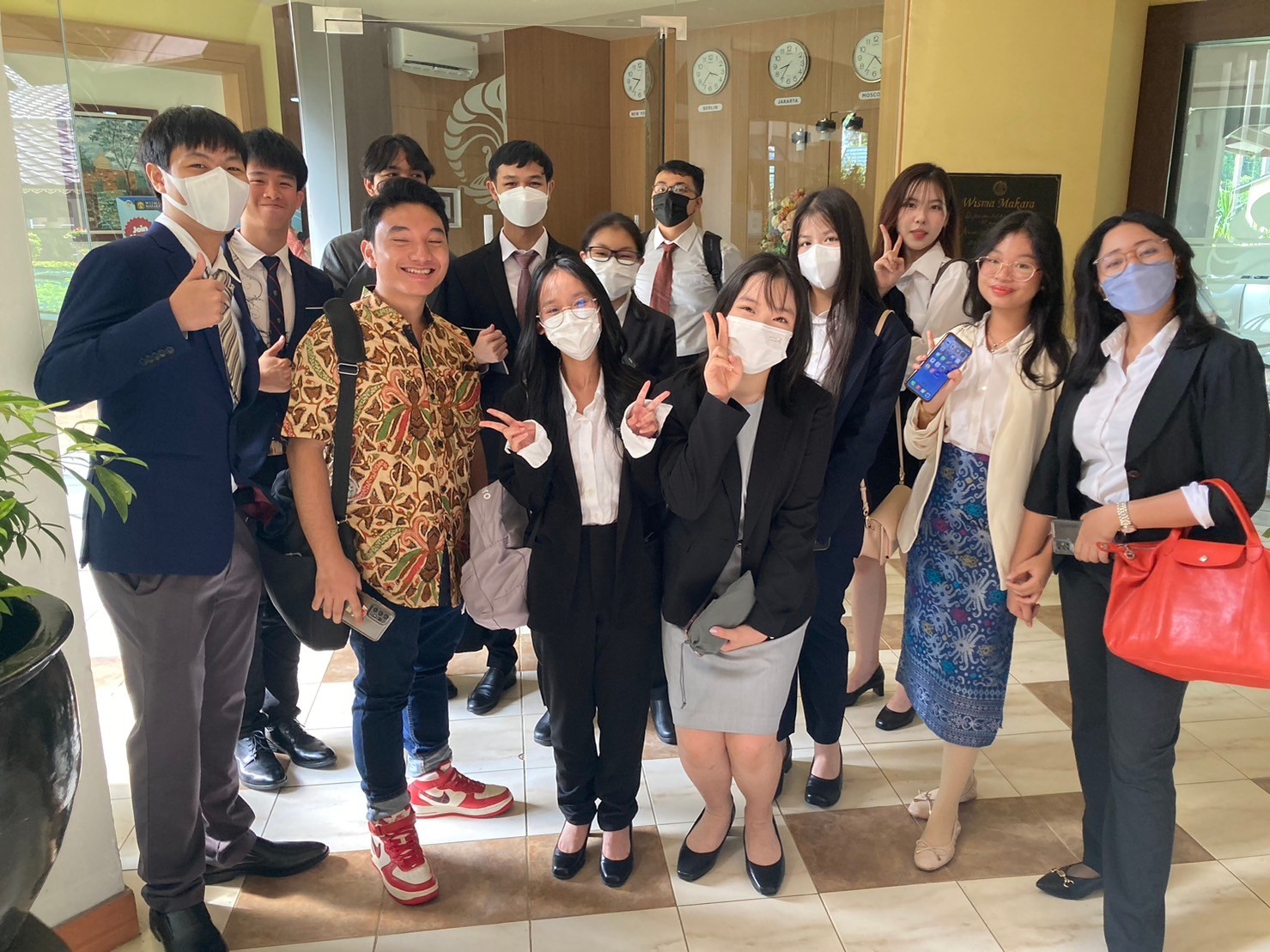LINE_ALBUM_230606_68