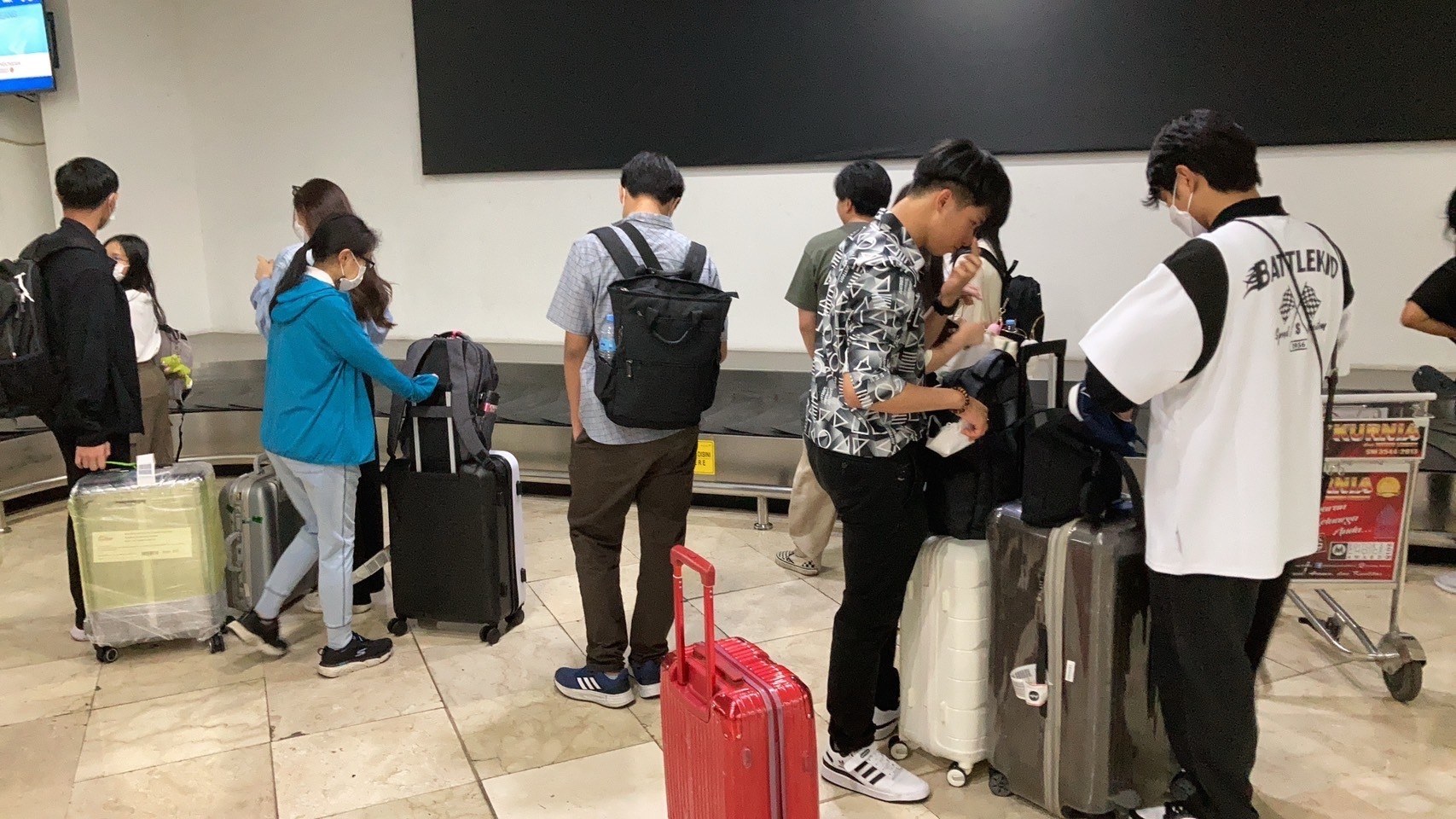 LINE_ALBUM_230606_76