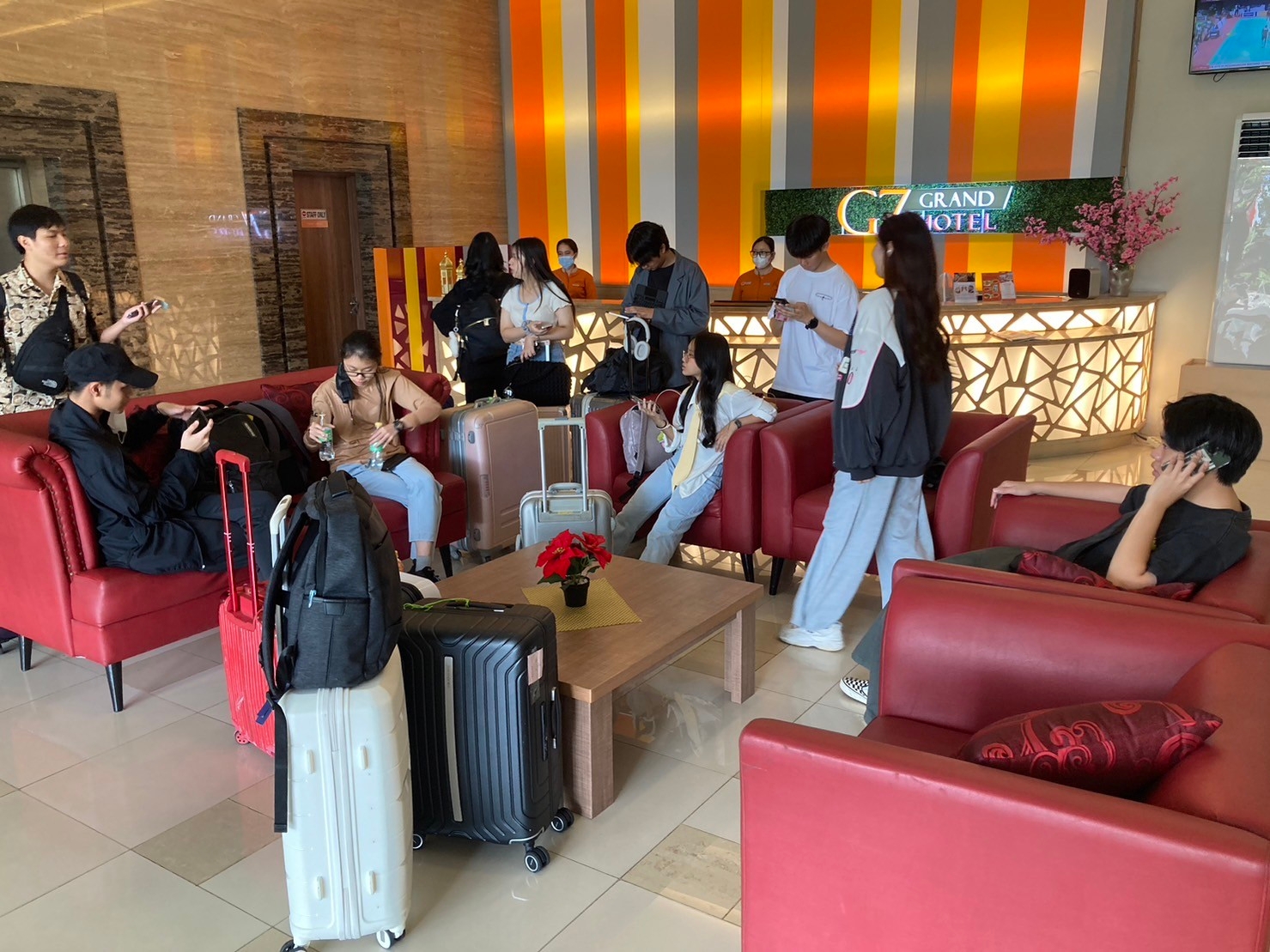 LINE_ALBUM_230606_7
