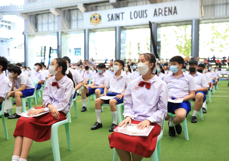 ACSP held the Academic Awards and Excellence in International Achievements Ceremony to congratulate the young achievers who got high scores in various International Standardized tests and academically 
