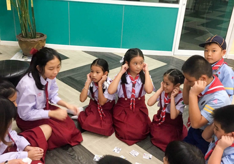 August 20, 2019 Discovery Center Activity “Karuta” it’s a traditional game in Japan and usually they played it during Japanese’ New Year. 
