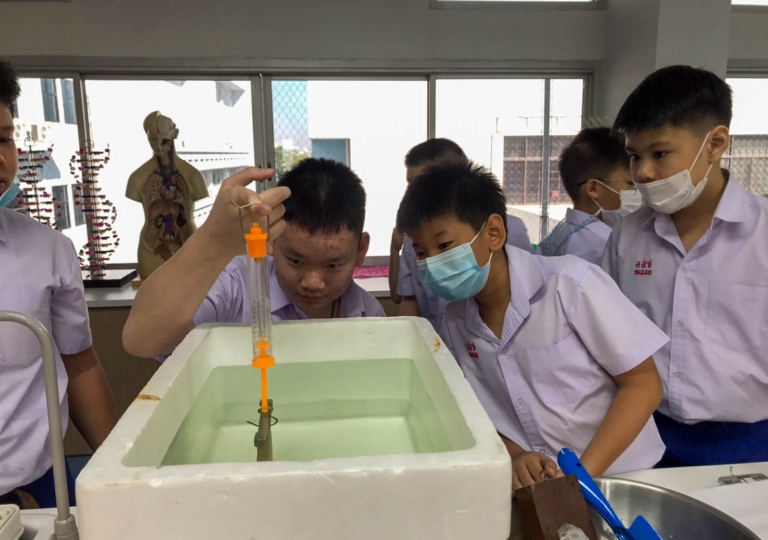 Edison Laboratory – Primary 6 learners explored the forces in action through the activity “Ready, Set, Action!” designed by Mr. Bienjelou Balasa, November 24, 2020.