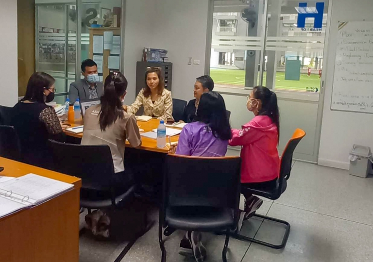EP Administrative team led by Ms. Kanokwan Kaewmak discussed the future plans to pave an exciting learning journey that focuses on modern trade business, financial business and PIM food academy for both EP teachers and students, March 3, 2021