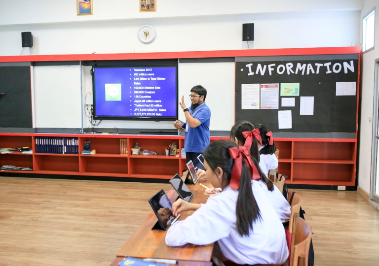 September 4 & 12, 2019 How to make Sticker in App Line Secondary 5/8 & 5/9