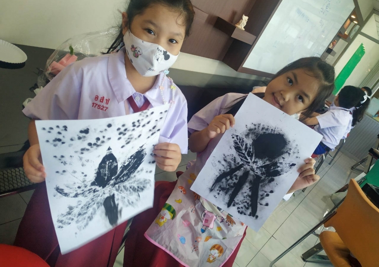 St. Gabriel Building - Primary 4 learners explore and discover their arts and creative skills through the activity designed and planned by Mr. Narawint, P4 Art subject teacher, September 16, 2020.
