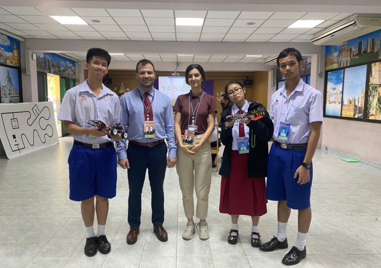 Congratulations to the EP MRL Team for their back-to-back wins in Robotics and Computers for Lower and Upper Secondary in the 70th Students’ Arts and Crafts Fair.