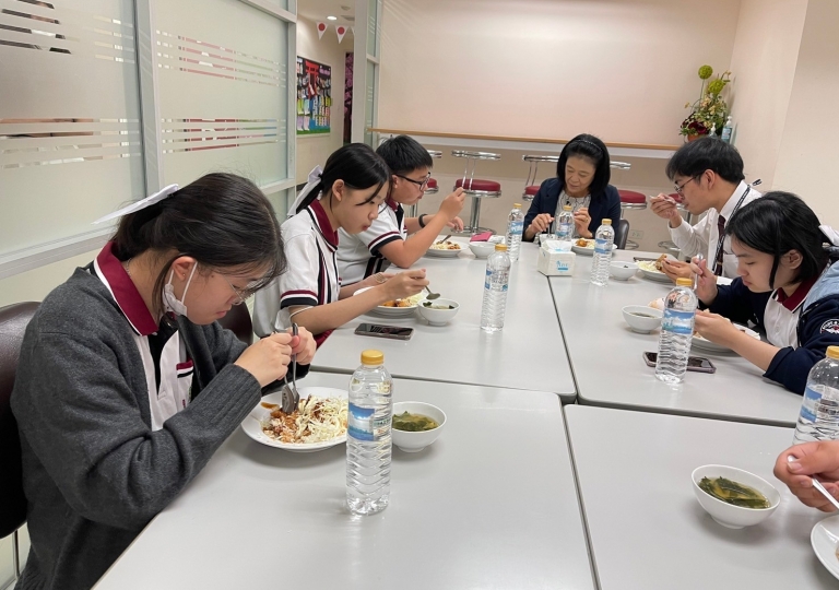 LINE_ALBUM_J-COM_221209_57