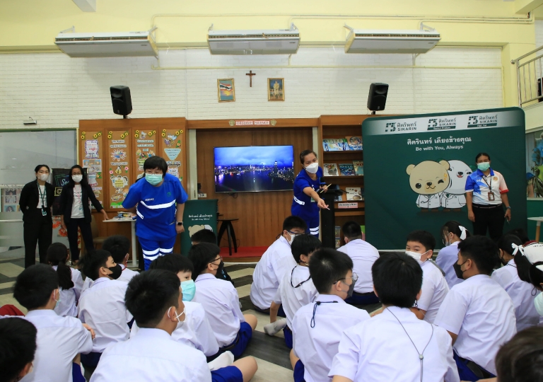 Led by Ms. Siriwan Yuthongkham (Head of Discipline EP), Discipline department, and Sikarin Hospital representatives, ACSP EP in cooperation with Sikarin Hospital organized the 4-week training First Aids for Choking & CPR for Primary 1 to Secondary 6 stude