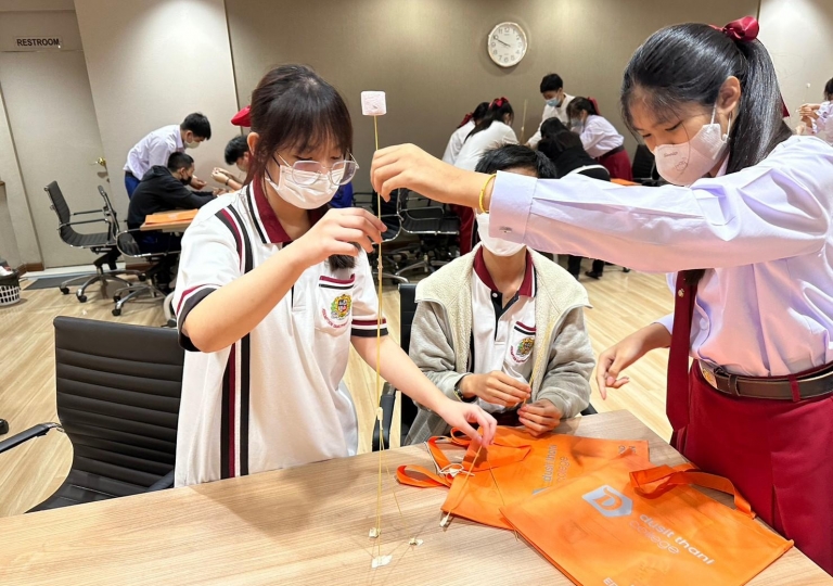 LINE_ALBUM_230606_103