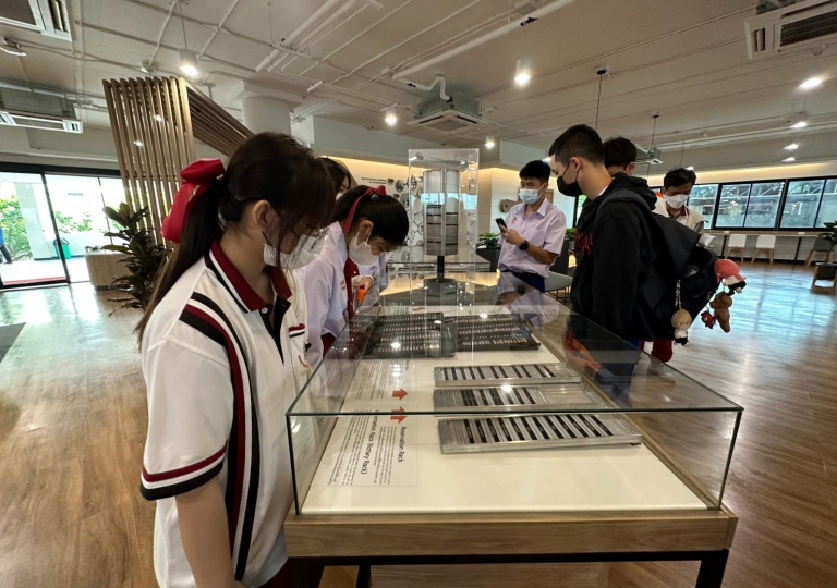 LINE_ALBUM_230606_130
