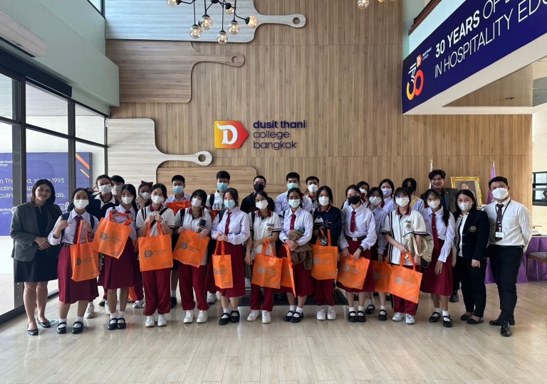 LINE_ALBUM_230606_149