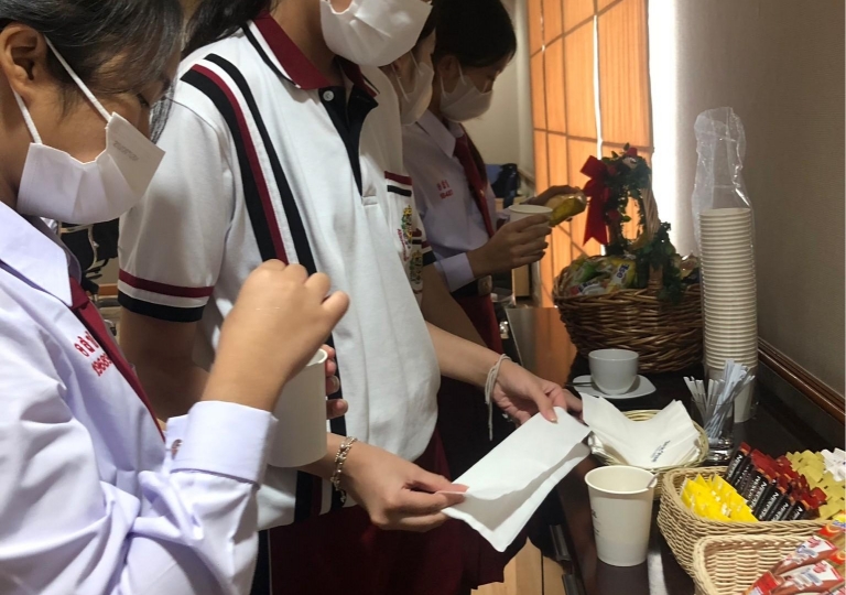 LINE_ALBUM_230606_167