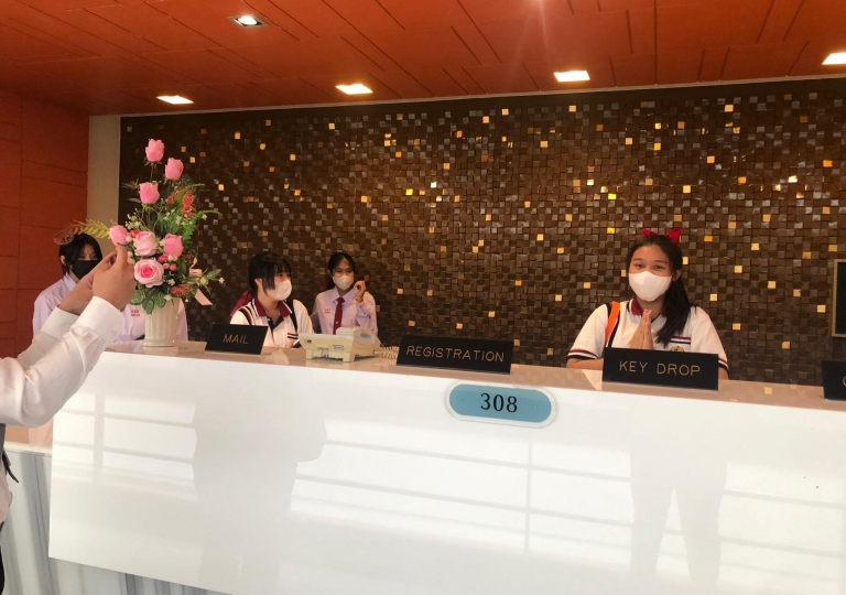 LINE_ALBUM_230606_41