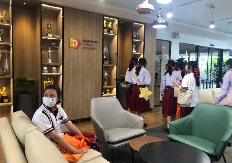 LINE_ALBUM_230606_49