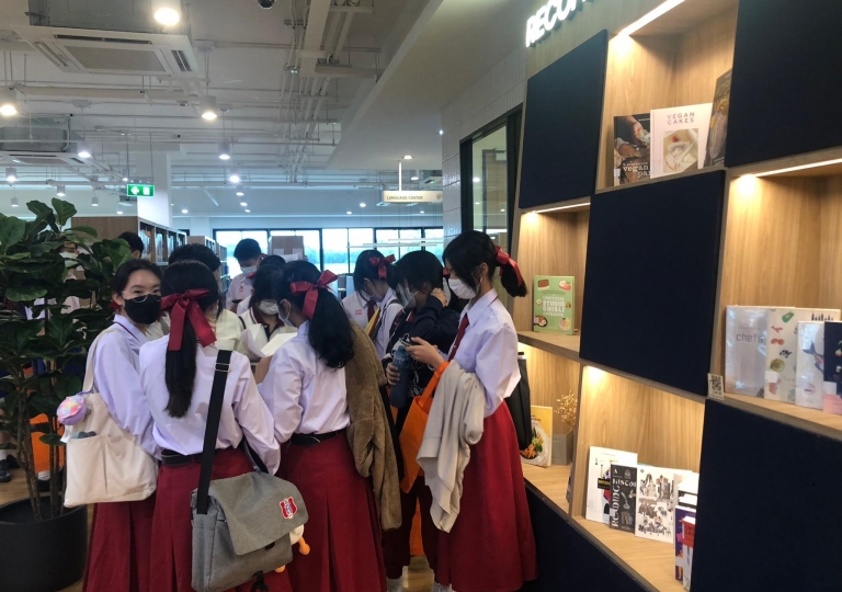 LINE_ALBUM_230606_53