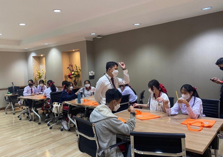 LINE_ALBUM_230606_57