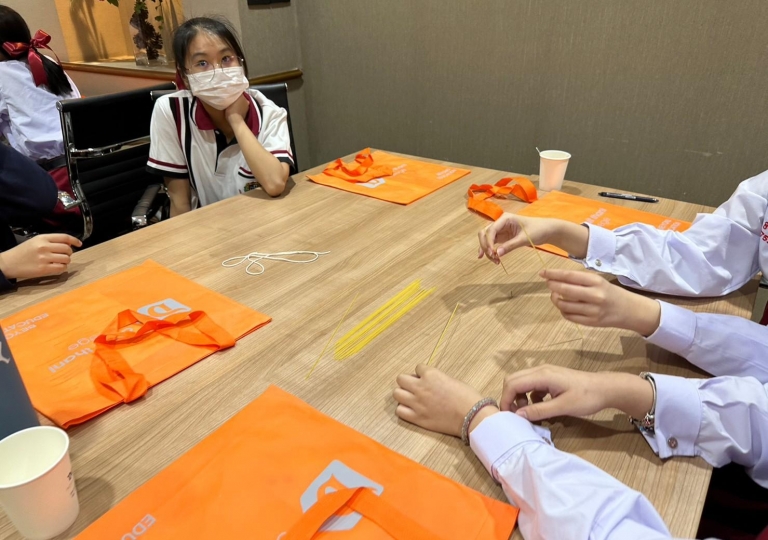LINE_ALBUM_230606_79