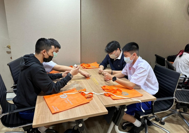 LINE_ALBUM_230606_83