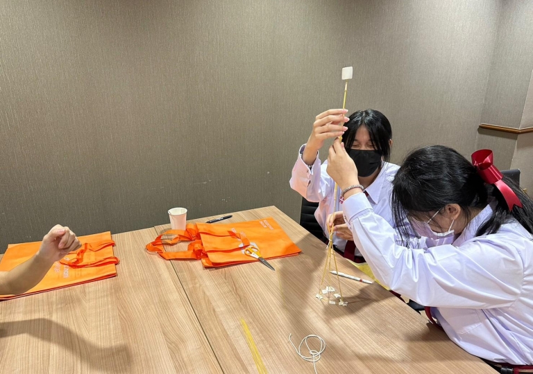 LINE_ALBUM_230606_95