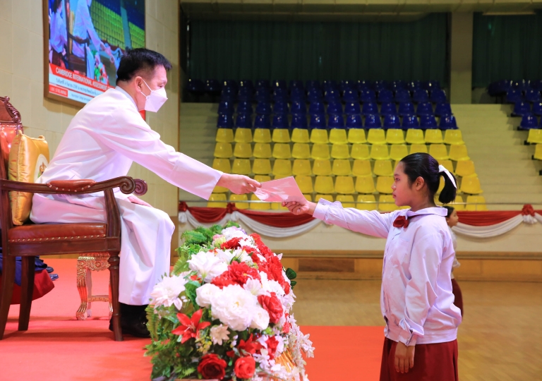 ACSP English Program led by Bro. Dr. Monthol Prathumarach, school director, held the Cambridge International Assessment Ceremony together with 2 vice directors, Bro. Manit Sakonthawat and Bro. Natton Suphon on September 4, 2023.