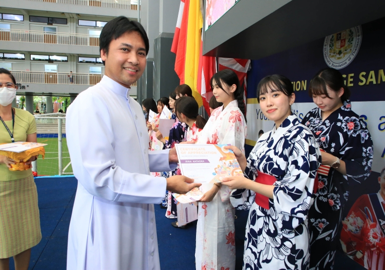 ACSP led by Vice Director Bro. Natton Suphon welcomed 22 visitors from Gakushuin Women’s College (GWC), Japan for the overseas Thai cultural study trip for Japanese students, on 6 September 2023.