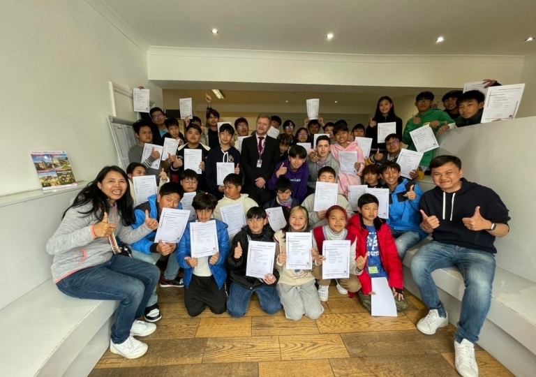 English Program organised three fruitful International Summer Camps in April this year in these 3 places: Norwich (UK), Brighton (UK), and Japan (Tokyo, Okayama & Osaka). 