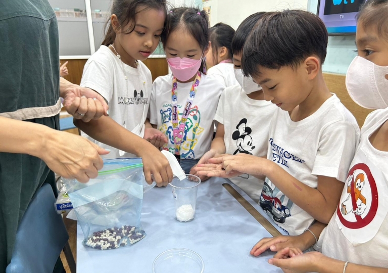 LINE_ALBUM_230712_39