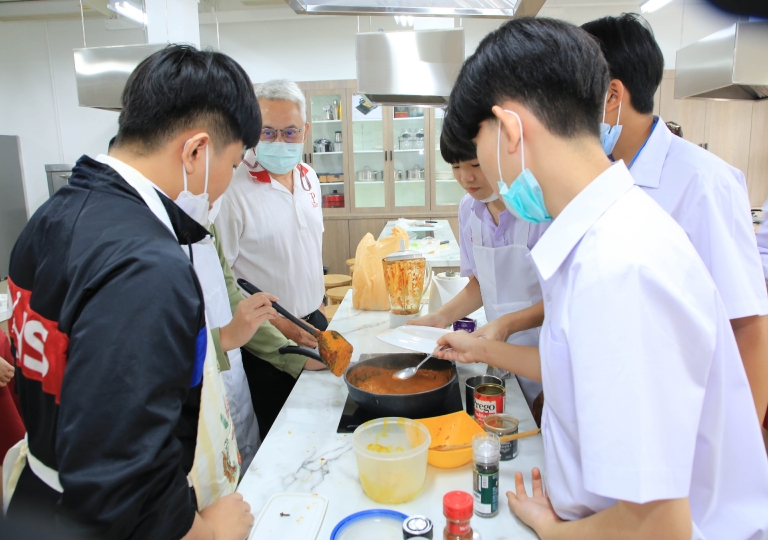 Secondary 5 students completed the “S5 Entrepreneurship 101: Our Mini Resto” cooking activity held at culinary room, 2nd floor, Louis Marie building, designed by Miss Kanokwan Kaewmak and Mr. Batholomew Badar on 30 May 2023.