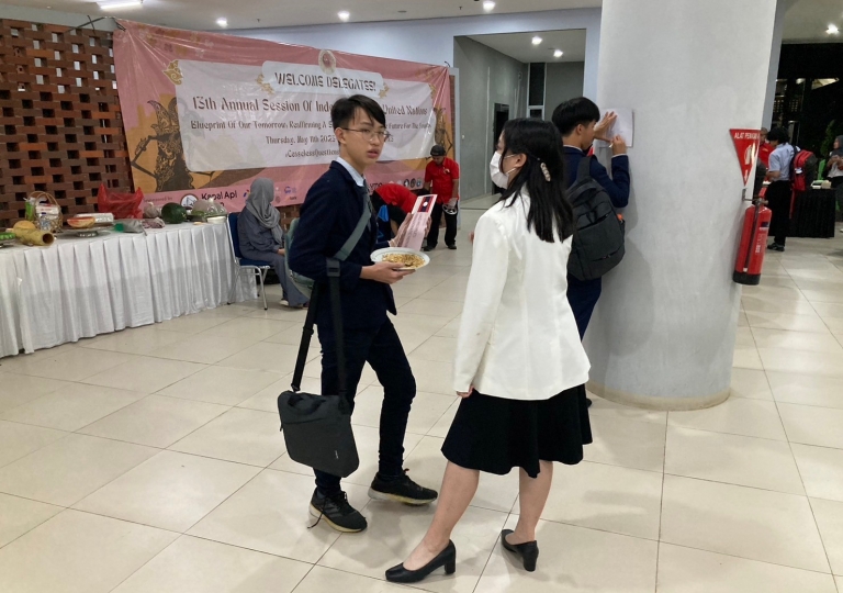 LINE_ALBUM_230606_35