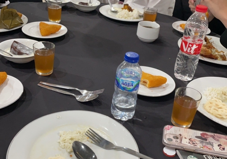 LINE_ALBUM_230606_78