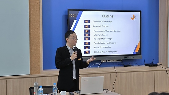 LINE_ALBUM_230803_12